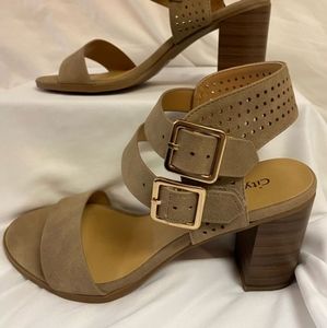 Taupe FALL Fashion Ankle Shoe